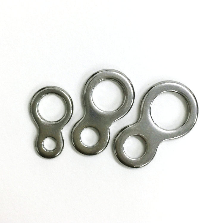 MK Swivel Figure 8 Solid Ring MK017